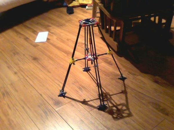 Simple Knex Quadpod