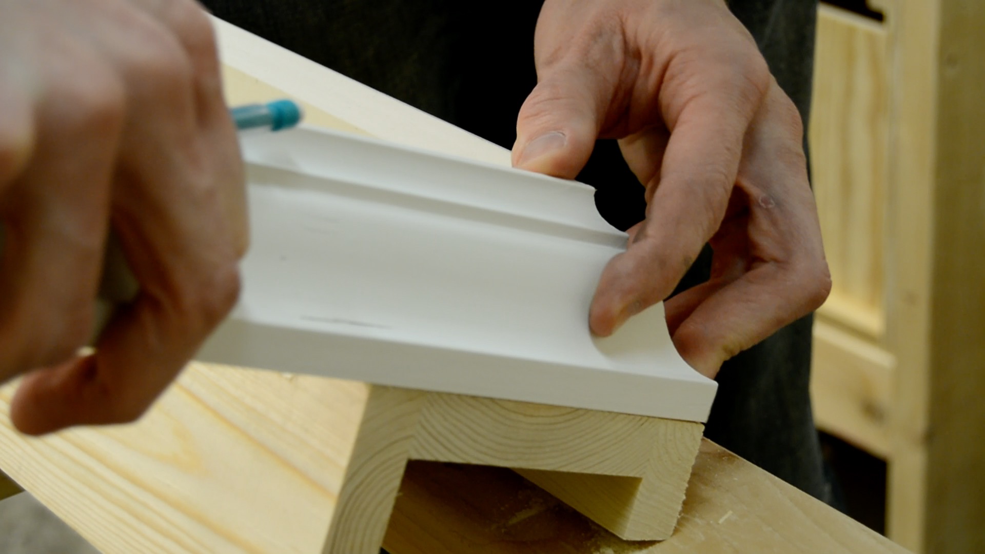 Photo Ledges With Crown Molding 7 Steps (with Pictures) Instructables