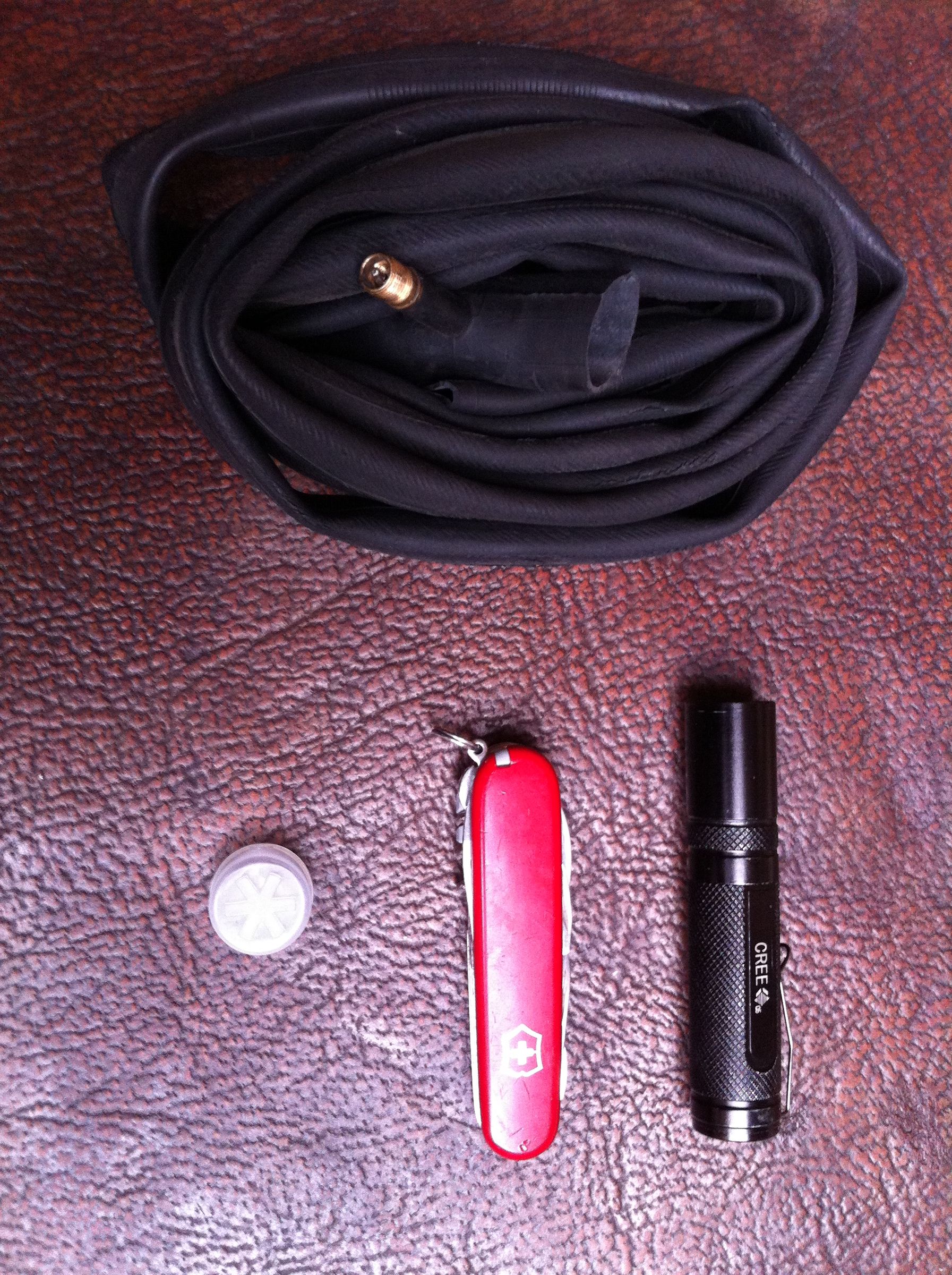 Simple Handlebar Mount for EDC Light 4 Steps Instructables