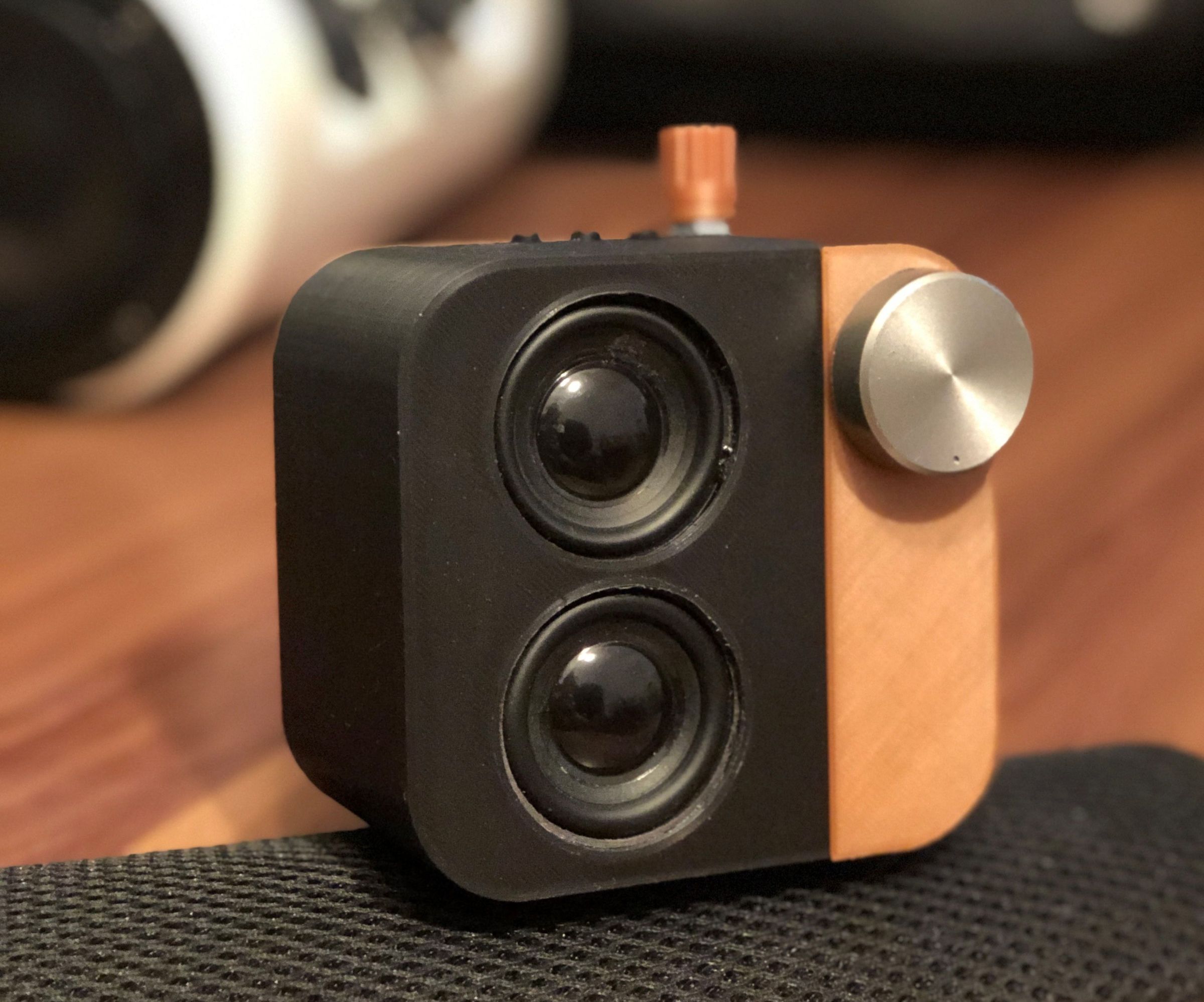 Mini Cube Bluetooth Speaker