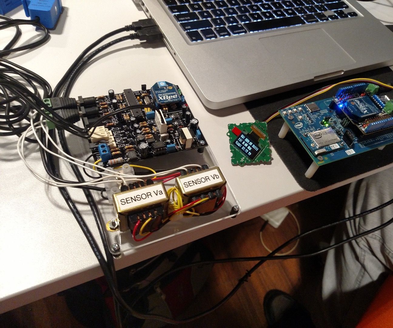 AC Monitor System Using Intel Edison (Intel IoT RoadShow Brazil)