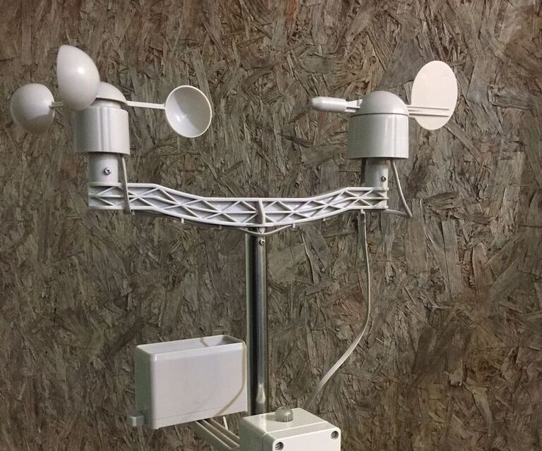 Web Connected Weather Station