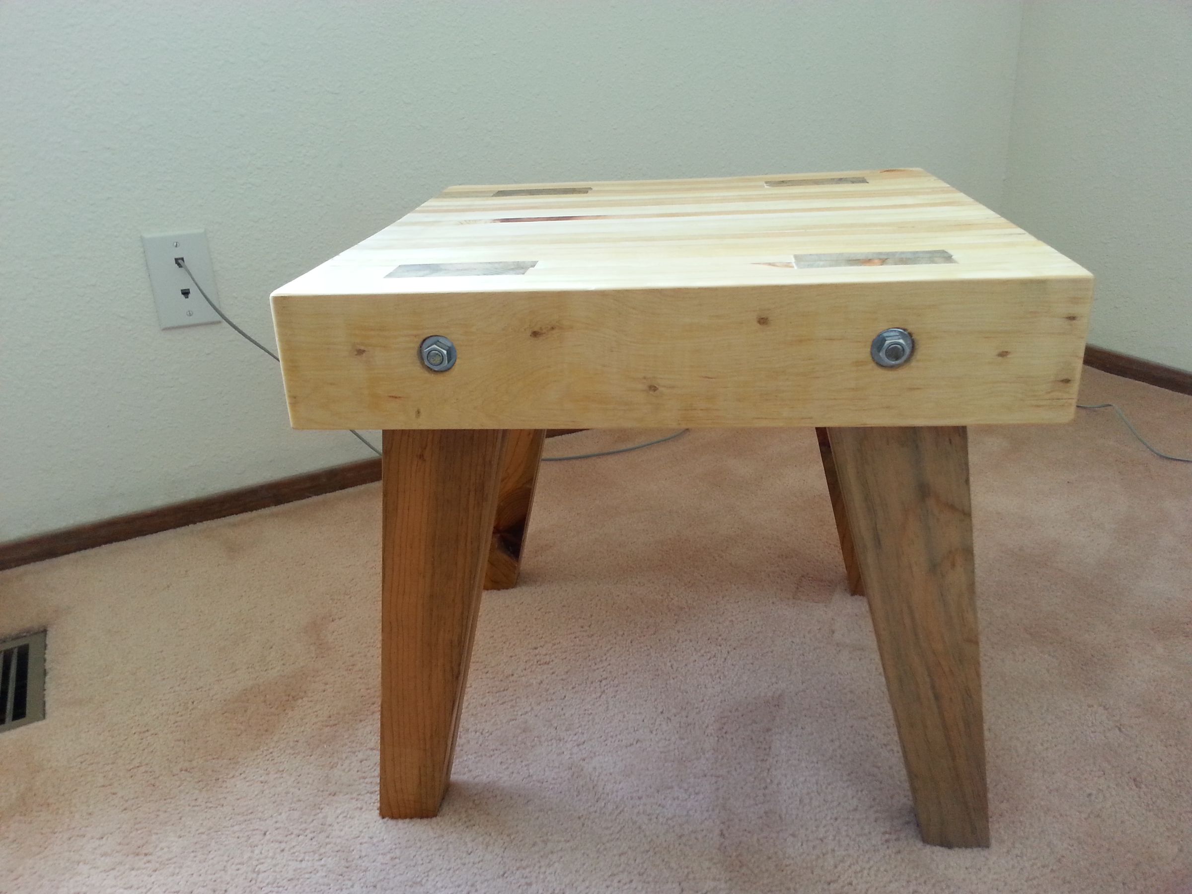 Scrap Pallet Table - Instructables