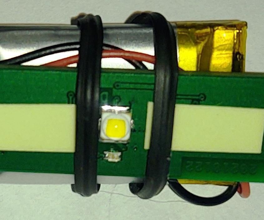 Light Weight, Long Life Flashlight