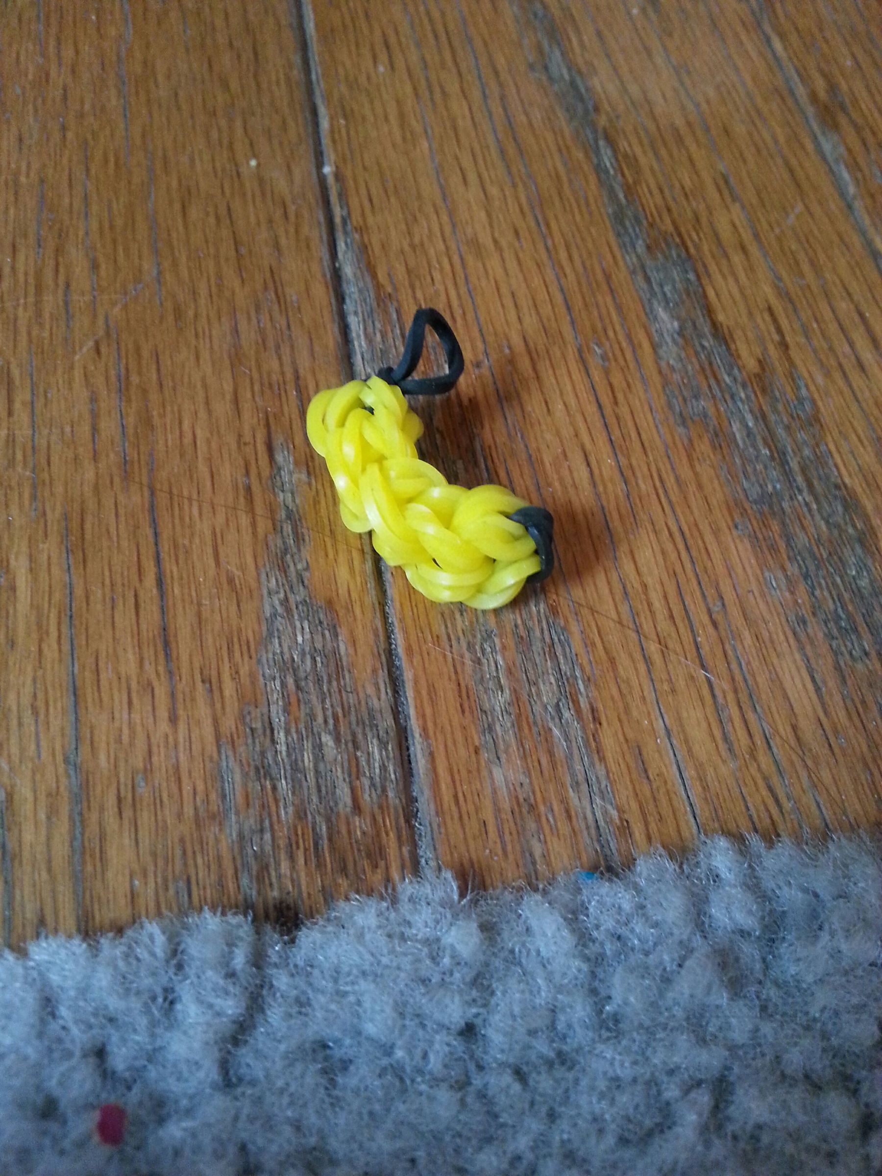 Rainbow loom loomless banana
