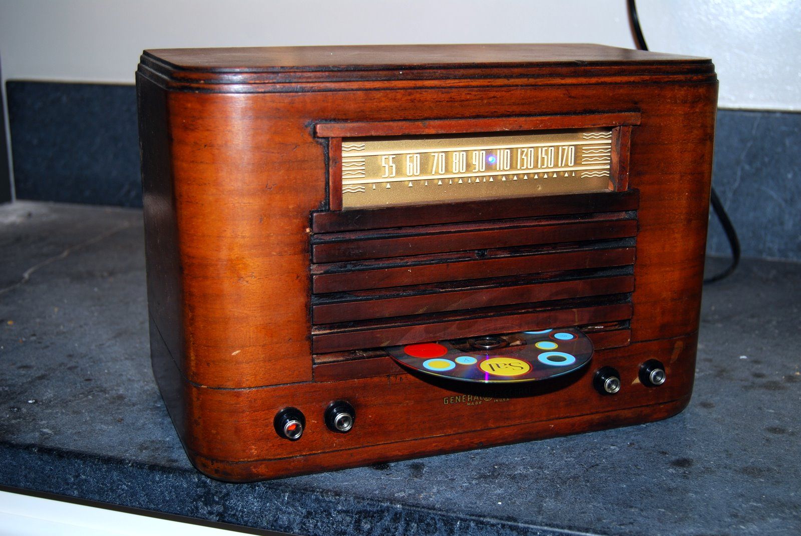 Retro DVD Player