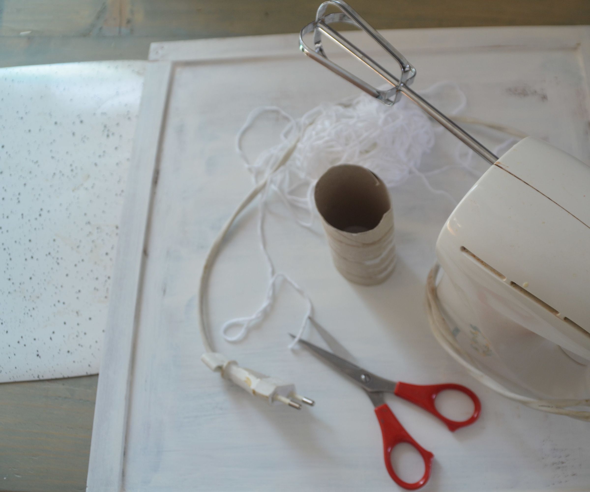 String to Roll Up Easy 