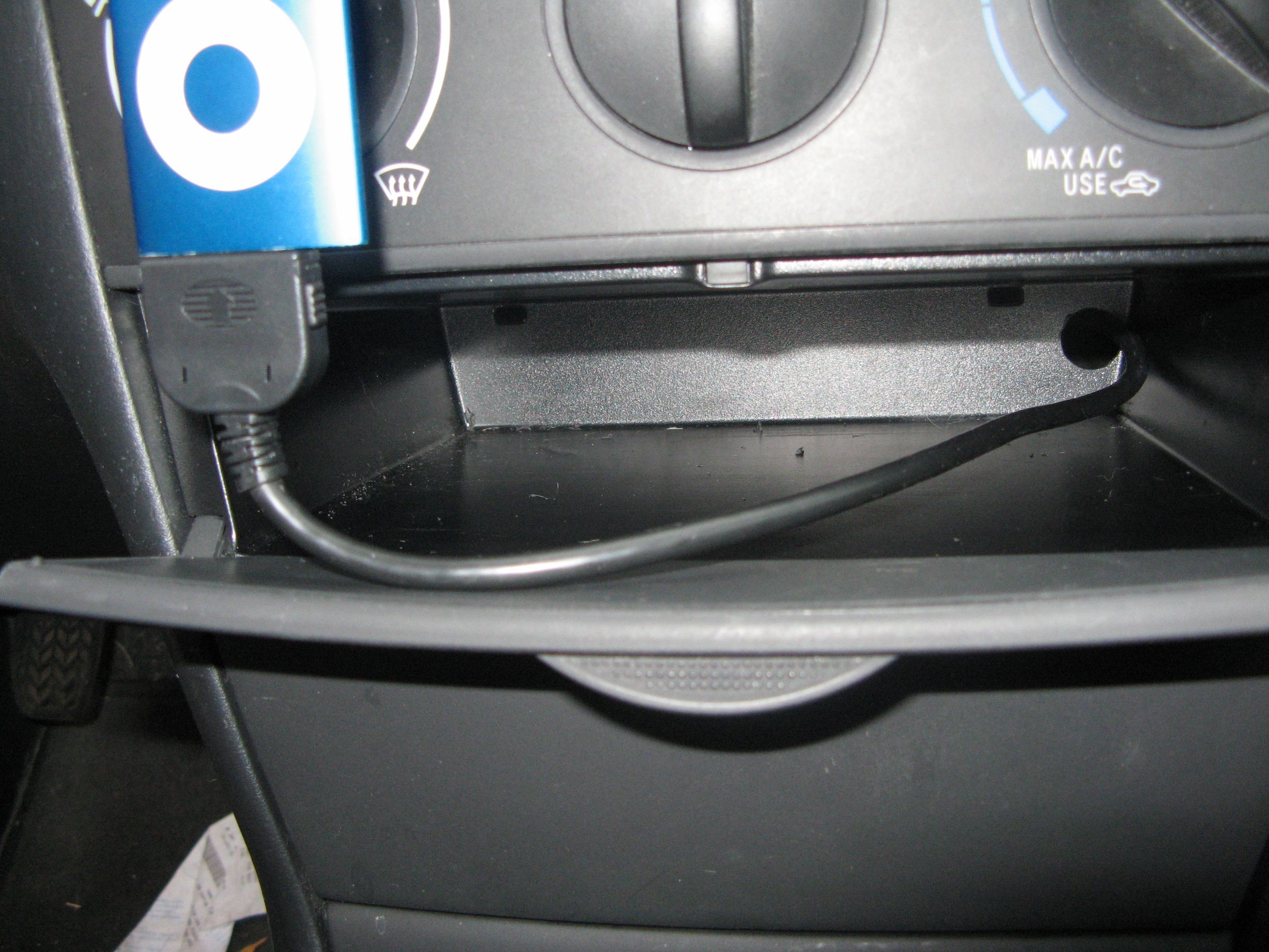 Installing an IPod Interface Cable Into a Toyota Corolla 5 Steps