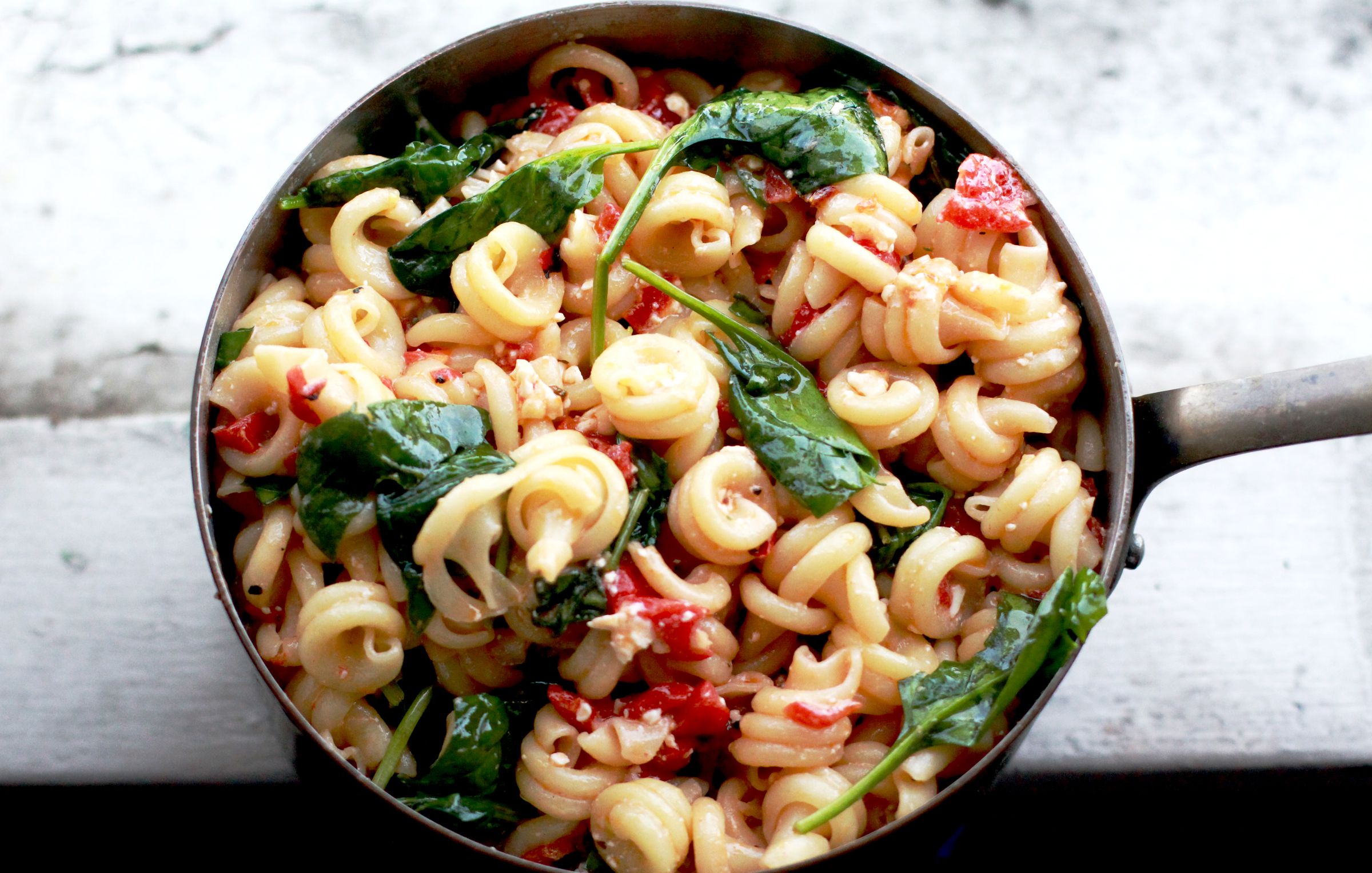 Pasta With Roasted Red Pepper, Spinach, Feta, and Sun Dried Tomatoes