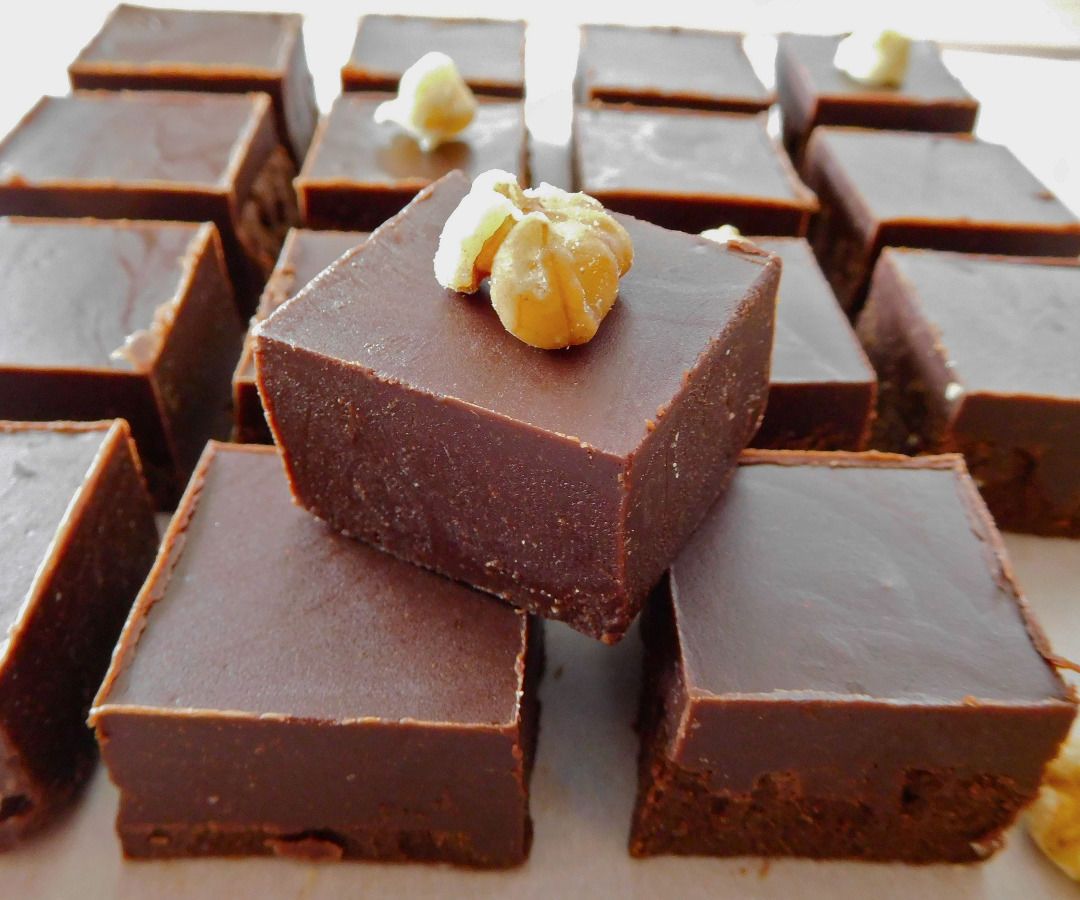 Fat Bomb Recipe - Dark Chocolate & Walnut