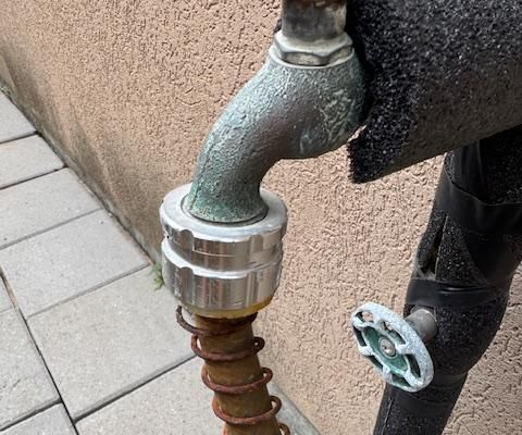 DIY How to Fix Hose Stuck on Water Spigot - Instructables