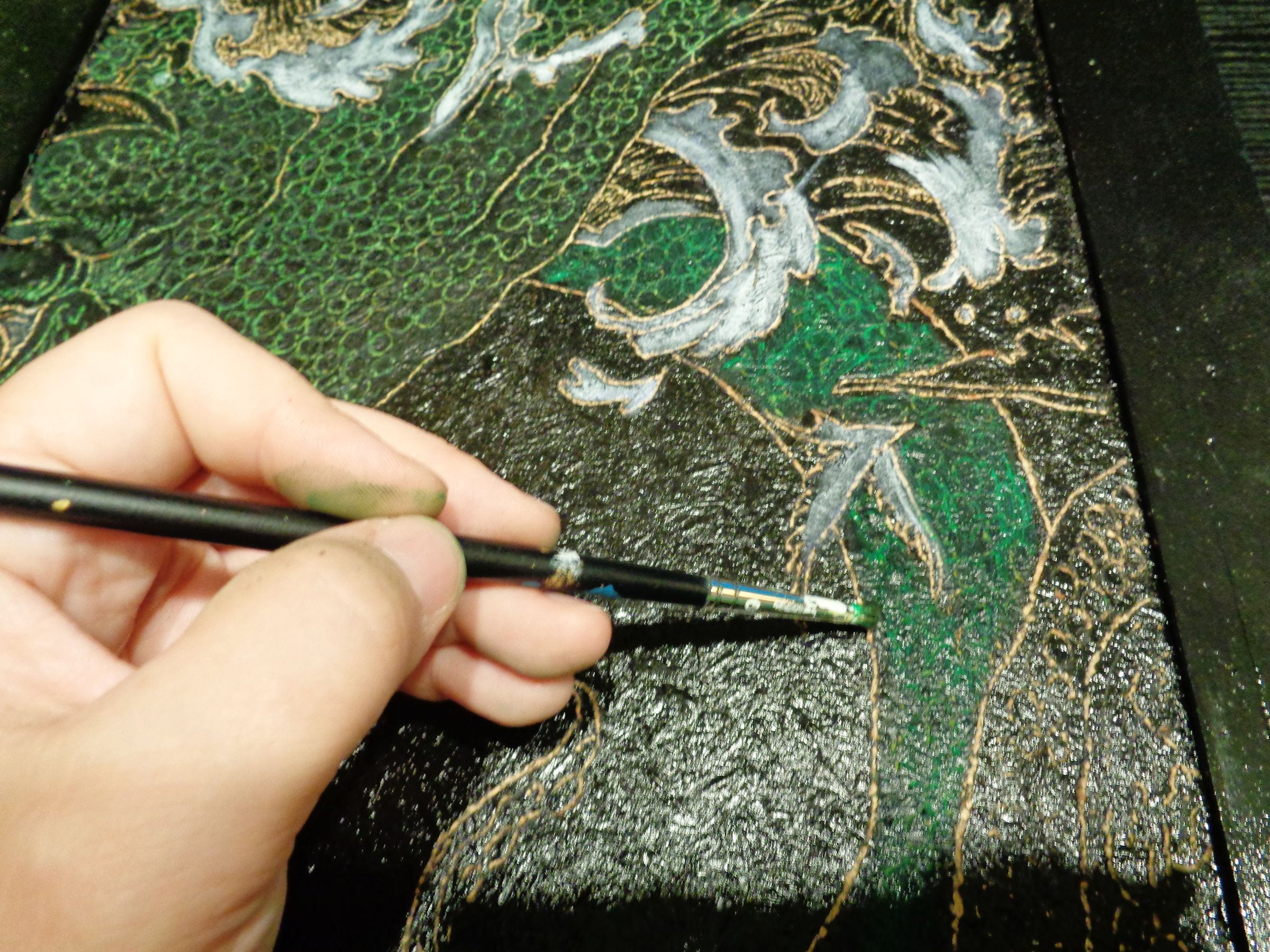 Laminated/chipboard Furniture Transformation (with Paint and Cheap Engrawer Pen) 6 Steps (with