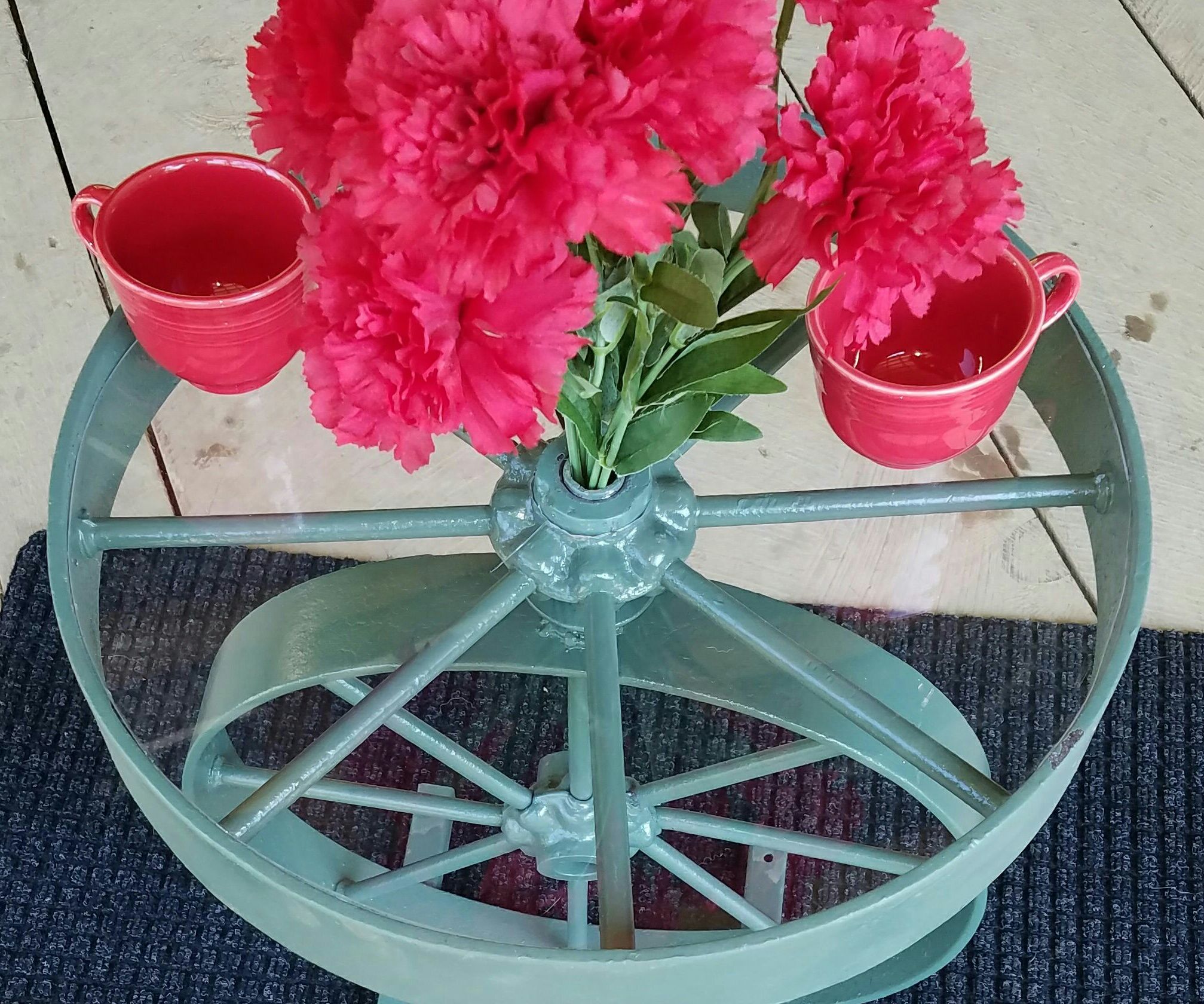 Repurpose old wheels into an awesome spinning table!