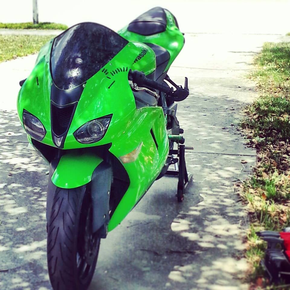 2008 ZX6r Spark Plug Change 5 Steps Instructables