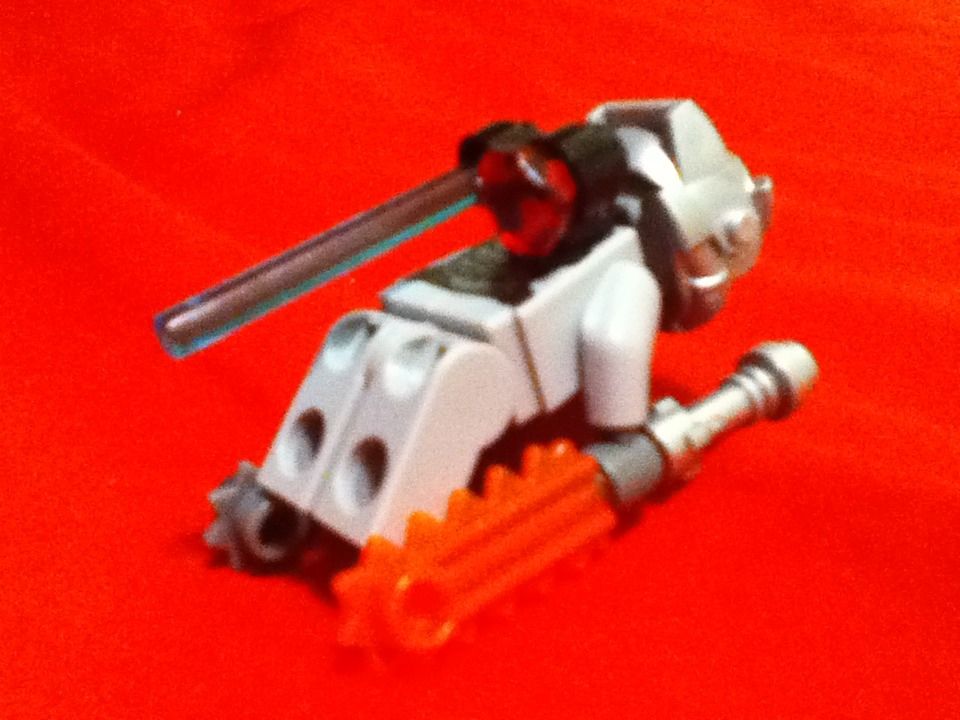 Minifig Disguise: Tank