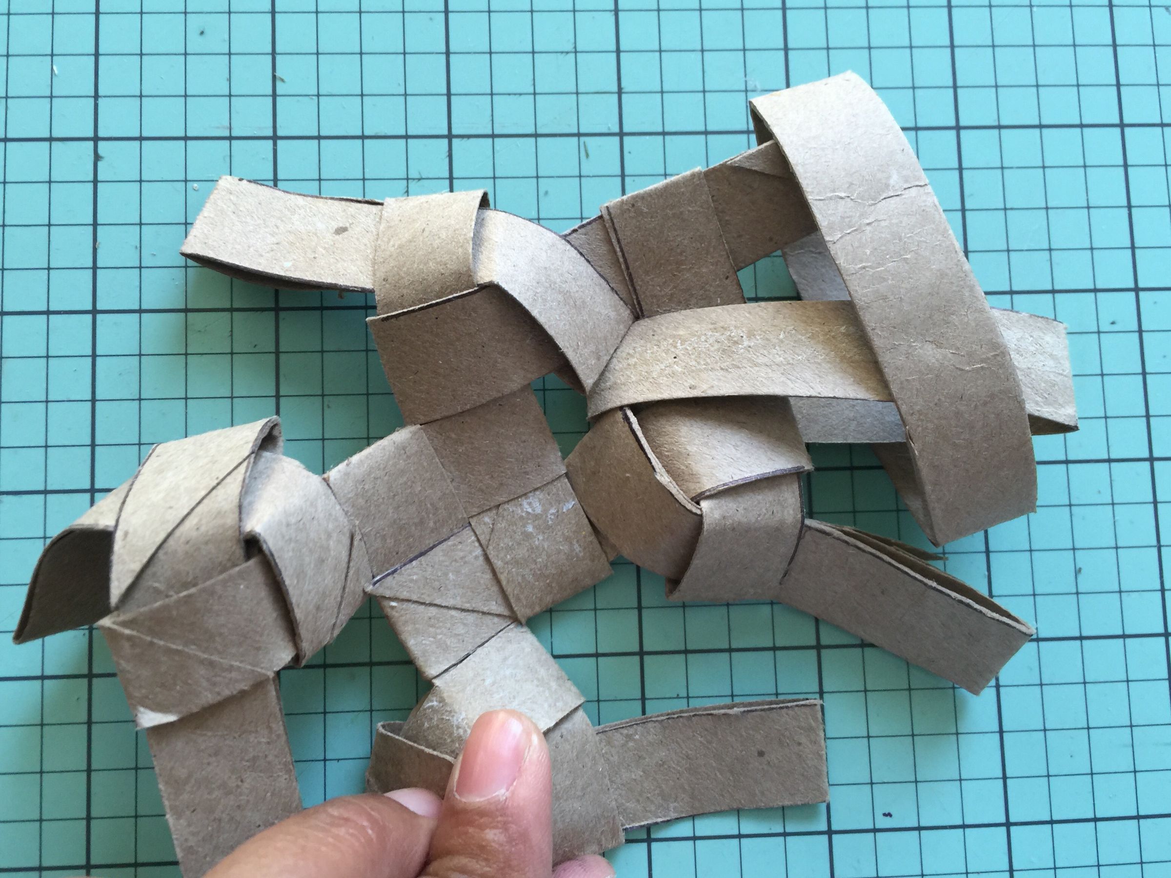 How to Weave Toilet Paper Rolls 5 Steps (with Pictures) Instructables