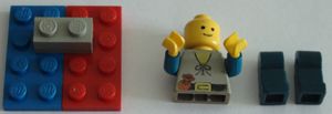 Preparing the Minifig.