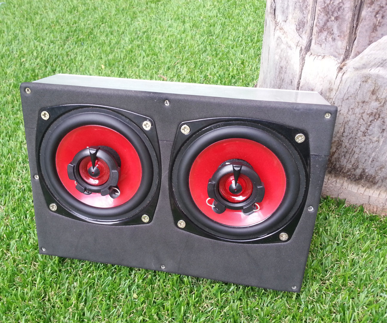 The Unthinkable Portable Speaker(Under 35€)