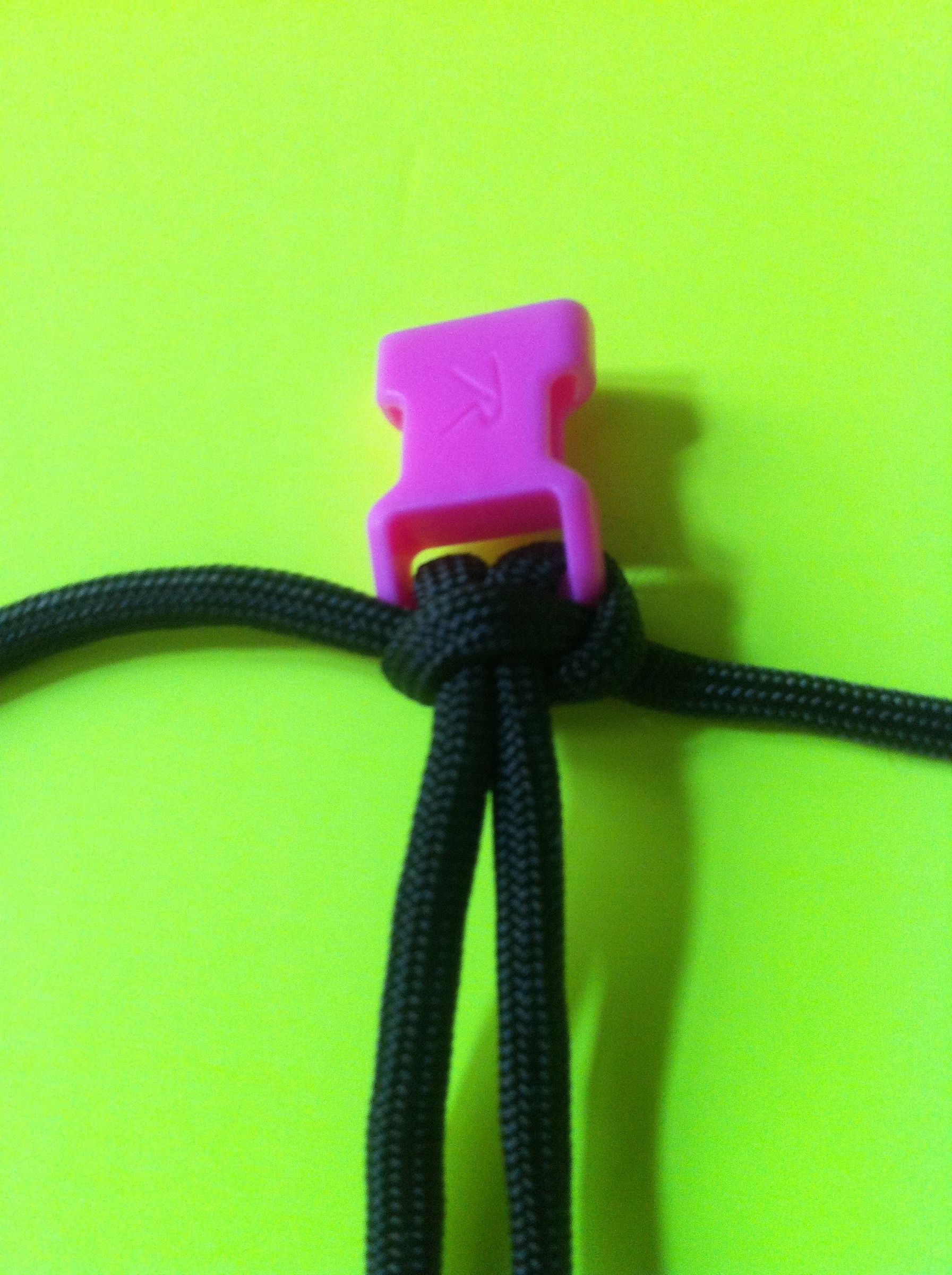 Paracord Survival Bracelet 6 Steps Instructables