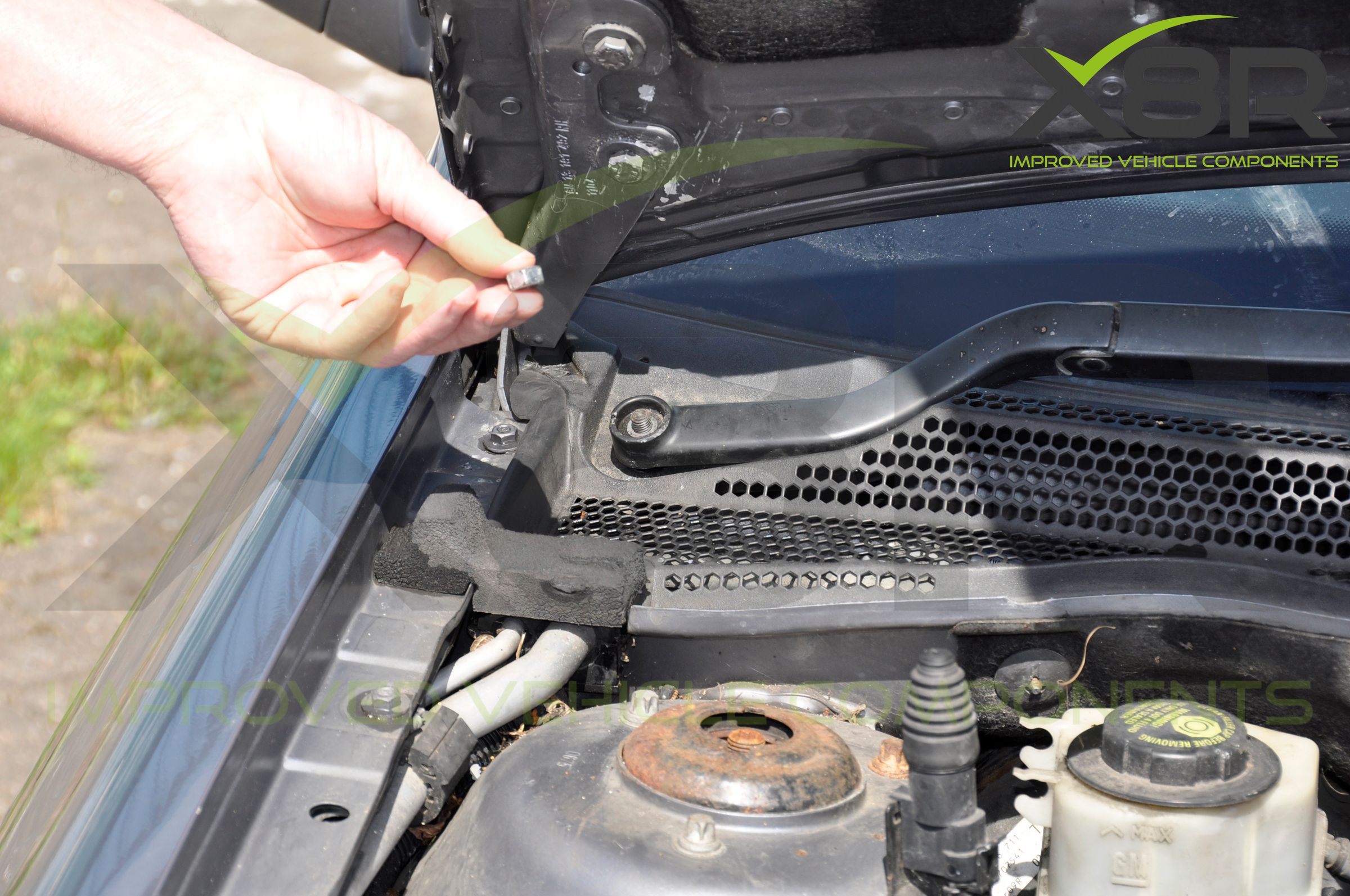 Vauxhall Vectra C and Signum 20052009 Front Windscreen Wiper Linkage