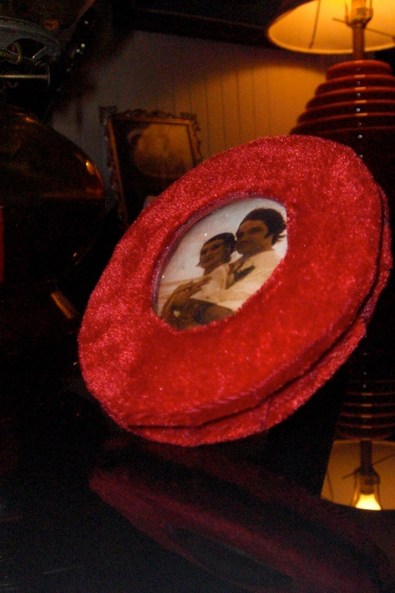 Recycled curved "glass" picture frame