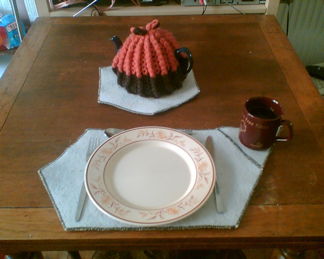 Underfoot Tableware: Coasters, Tablemats and Placemats From Carpet Offcuts [Alpha Prototype]