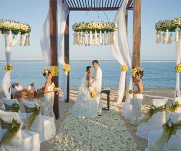 How to Plan a Destination Wedding