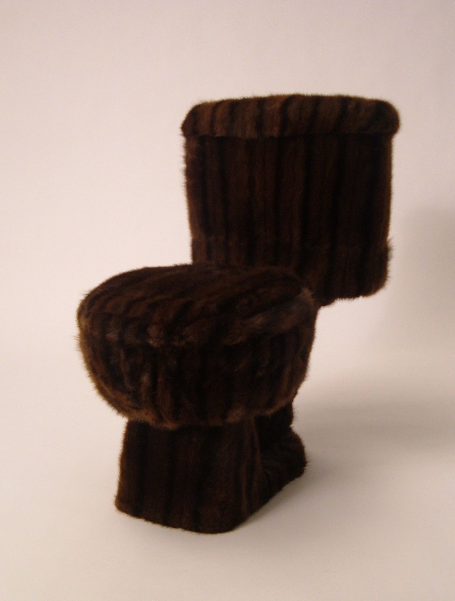 Mink Toilet