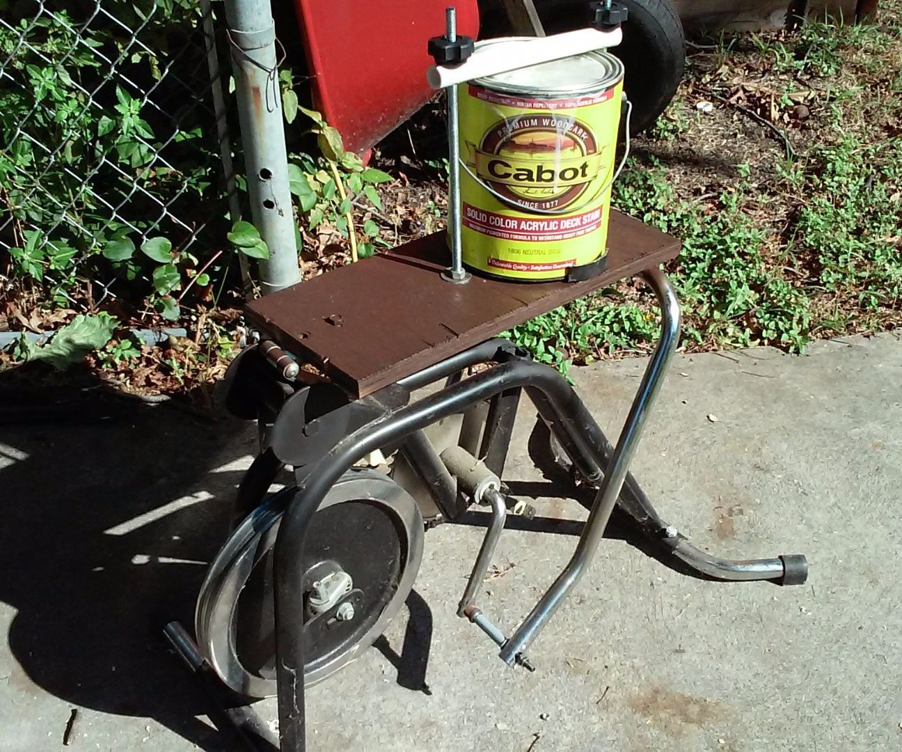 Hand Crank Paint Shaker