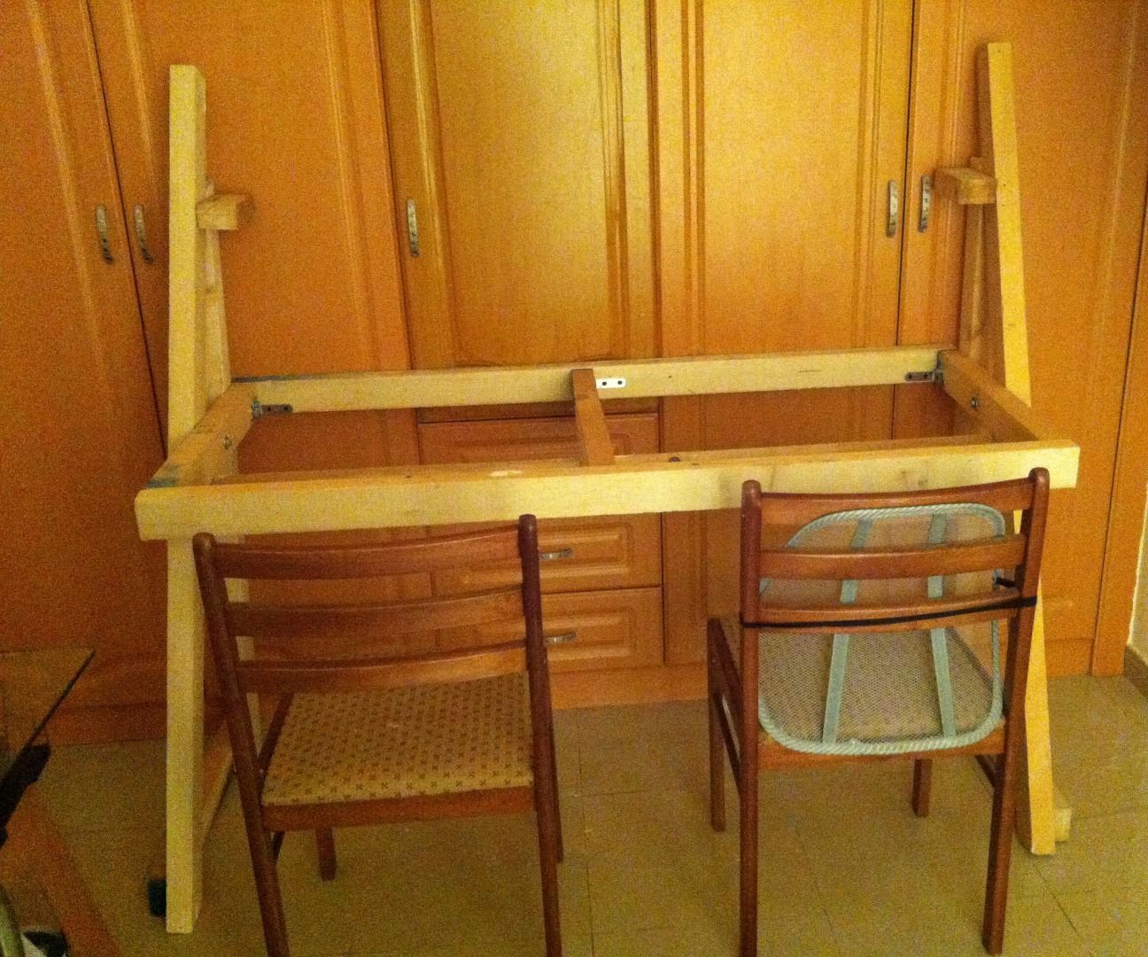 Simple Work Desk From Scrap Wood