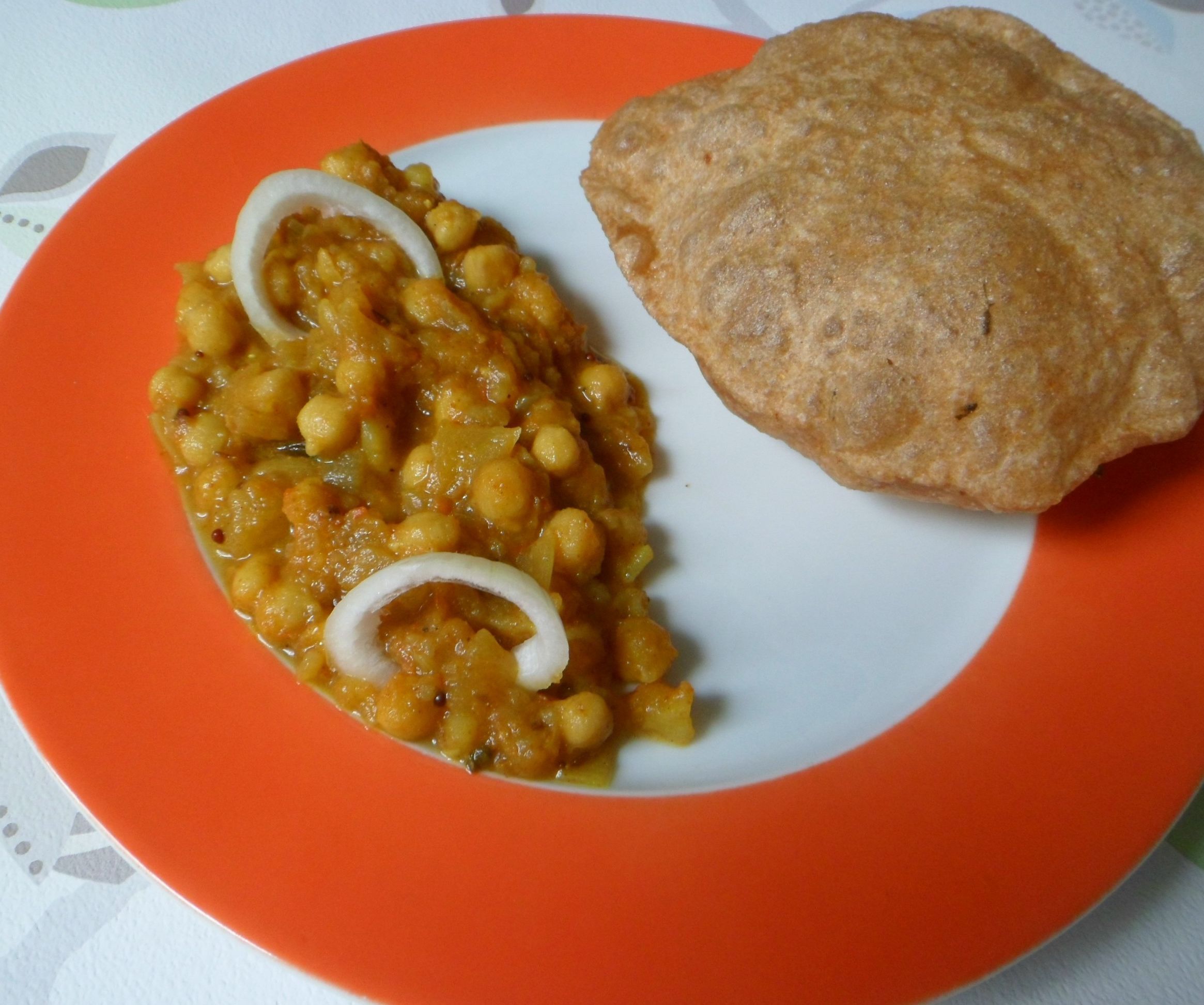 Chole and Masala Puri