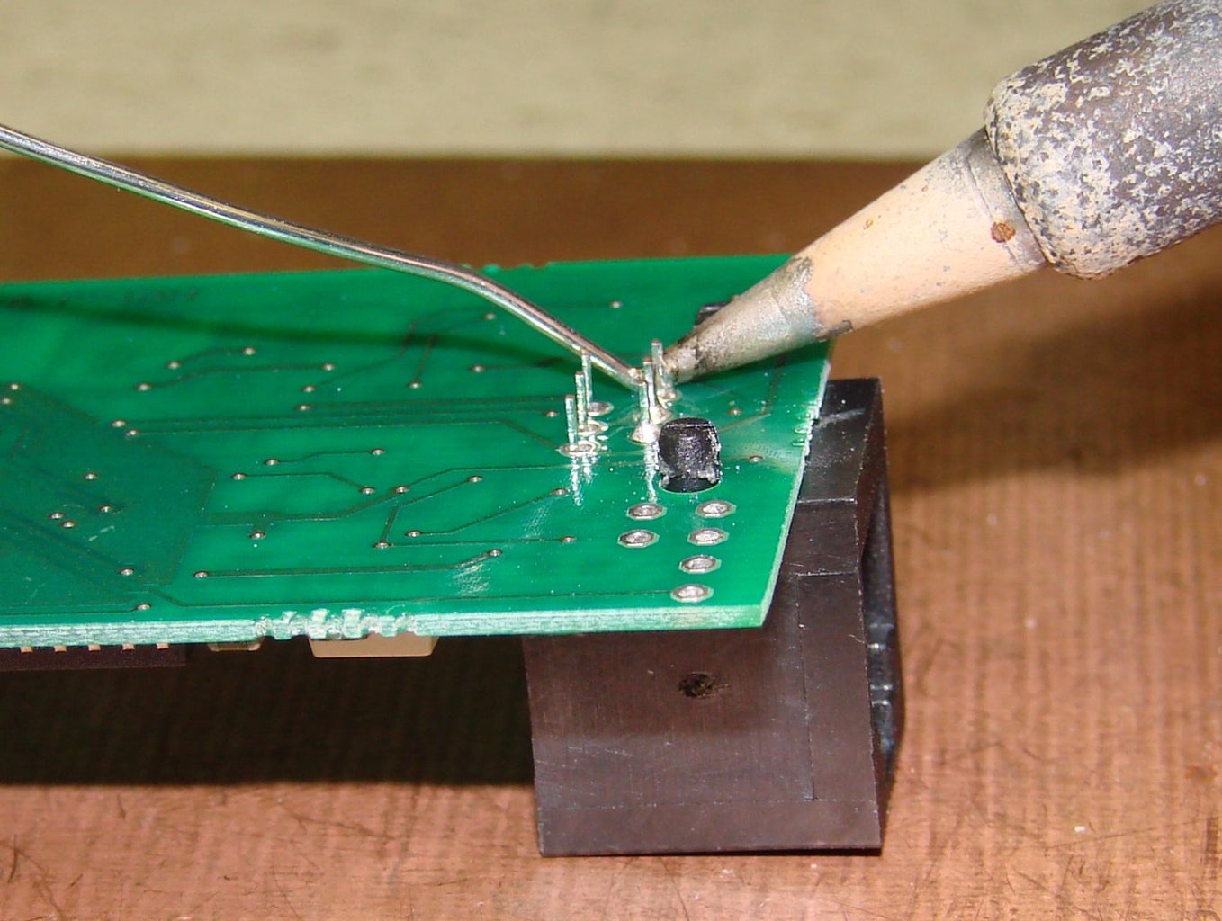 Simple PCB Soldering : 4 Steps (with Pictures) Circuit Diagram