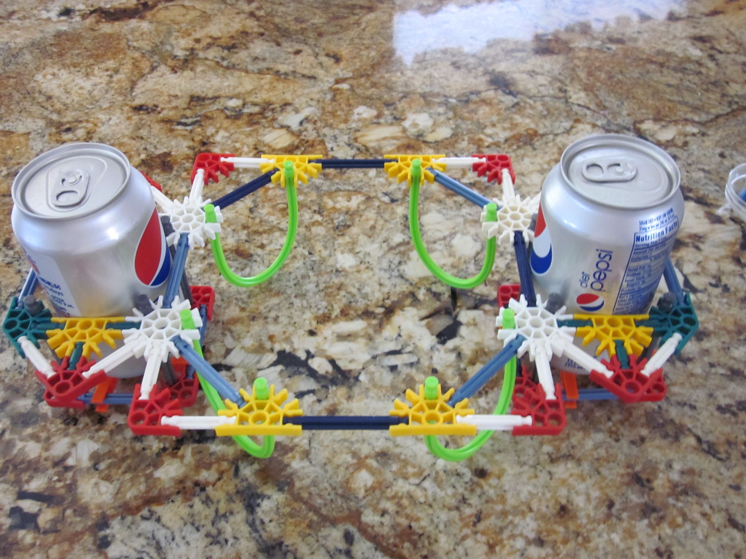 How to Make a Easy Pepsi Can Hat Out of K'NEX