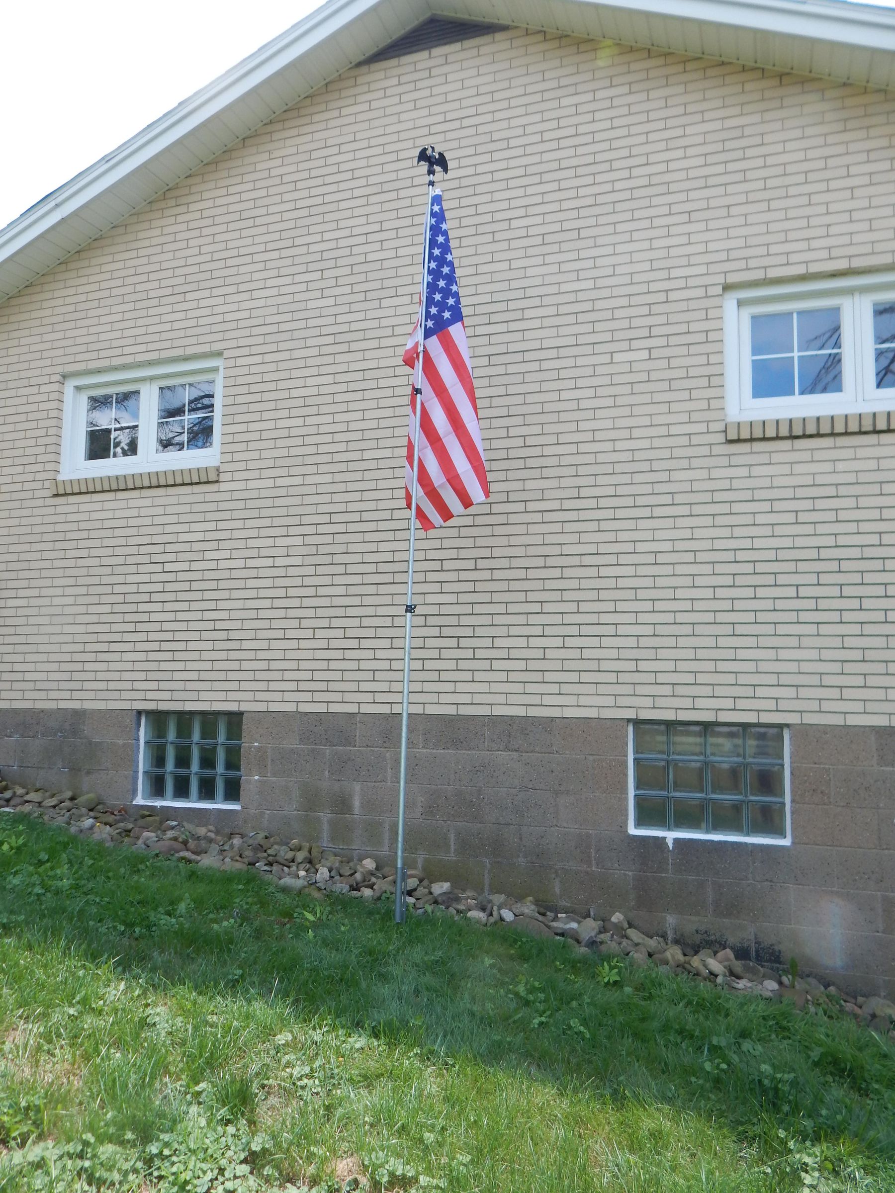 DIY Collapsible Flagpole Made From EMT Conduit 6 Steps Instructables