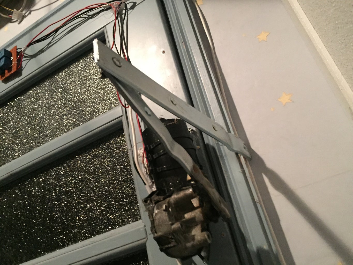 Make a Automatic Self Sensing Opening and Closing Door With Arduino Circuit Diagram