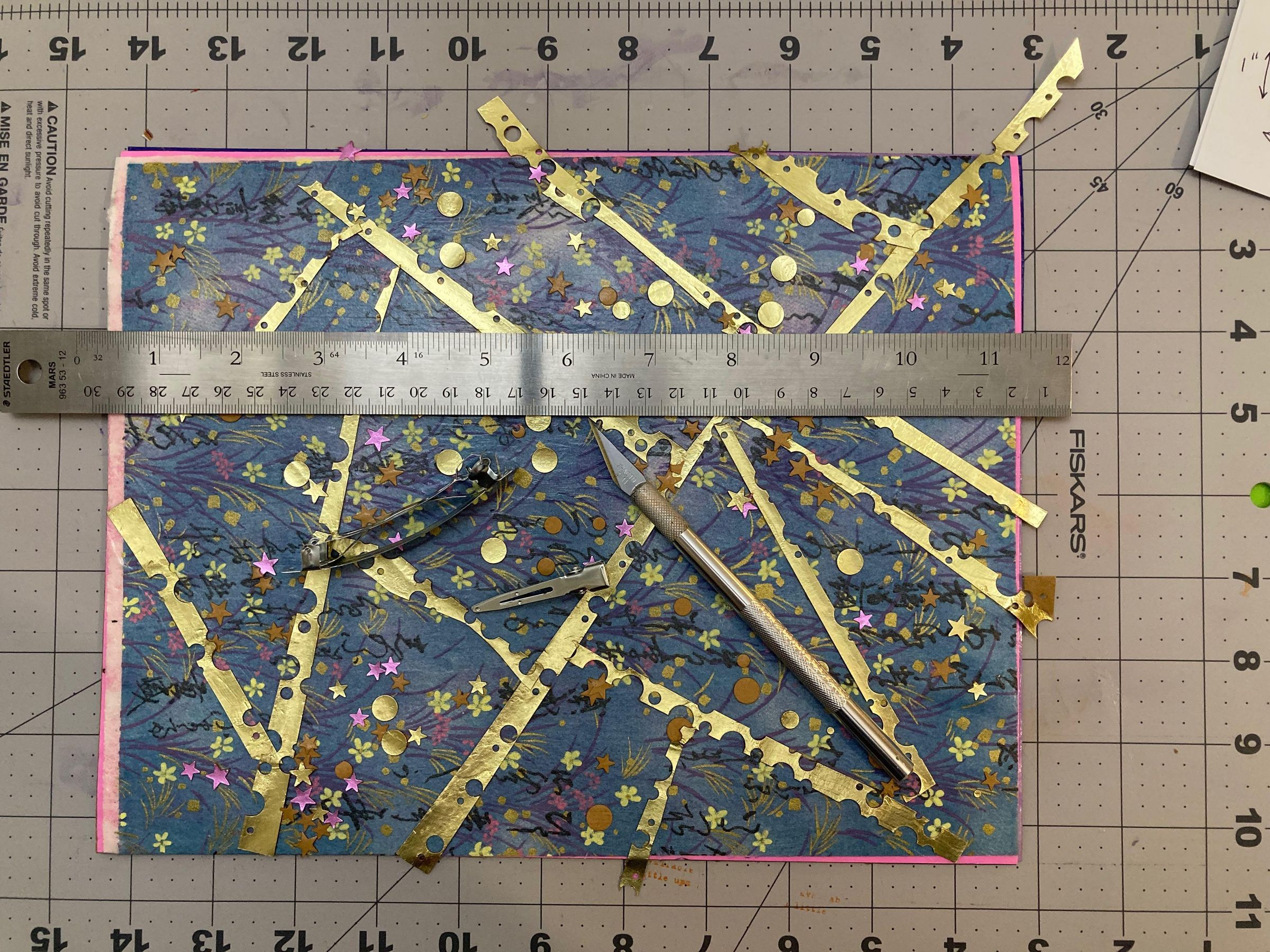Laminated Paper Barrettes and Hair Clips 12 Steps (with Pictures