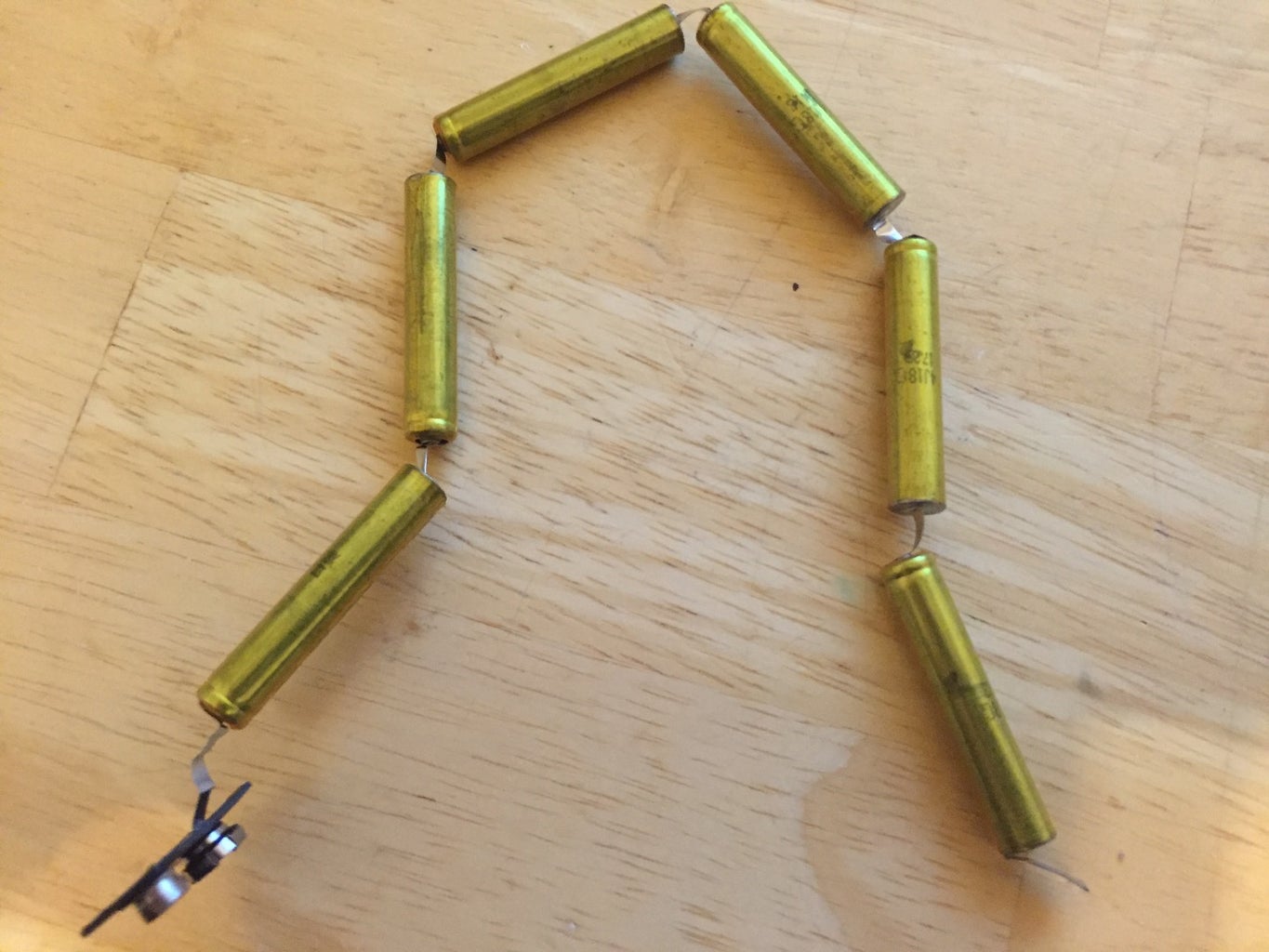 Getting Some Aaaa Batteries From 9v Battery