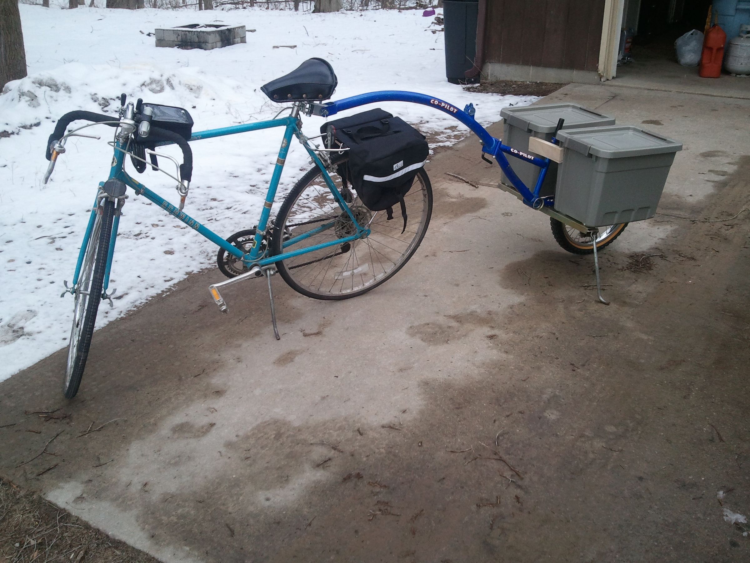 Single wheel bicycle trailer