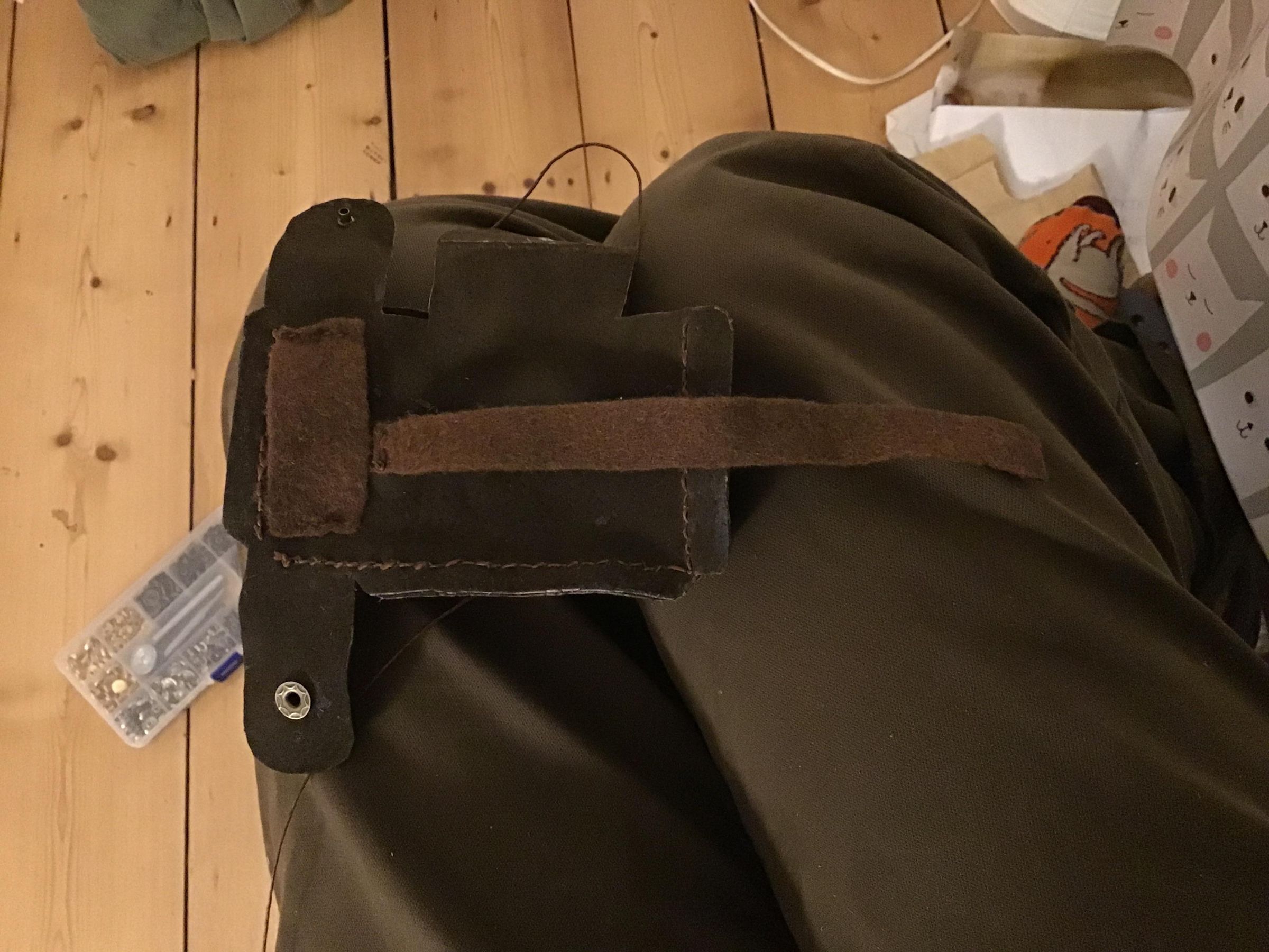 How to Make a Leather Bookbinders Tool Belt! 7 Steps Instructables
