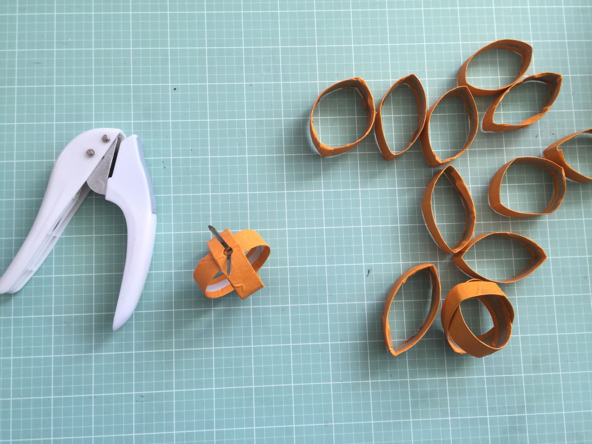 JackO Lantern Made Out of Toilet Paper Rolls 7 Steps Instructables