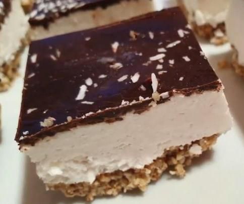 How to Make Raw Vegan Bounty Cake : 7 Steps (with Pictures) 