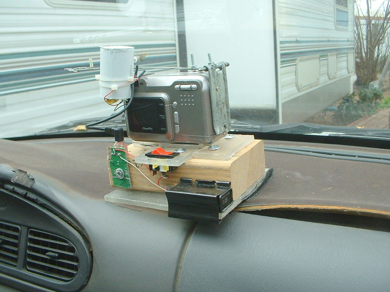 Detachable Car Mount for Time Lapse Camera.