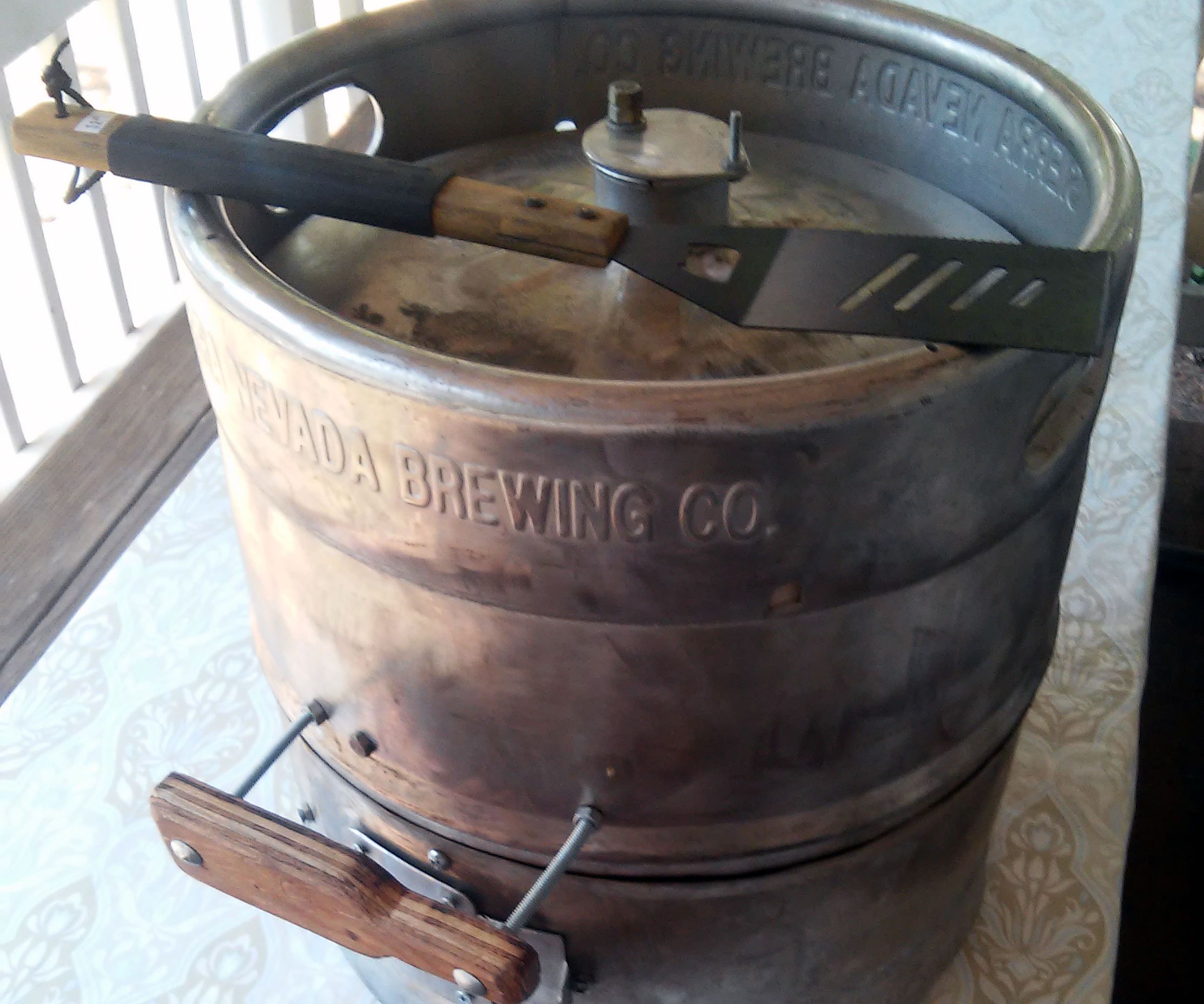 The BeerBQ: a Keg Barbecue