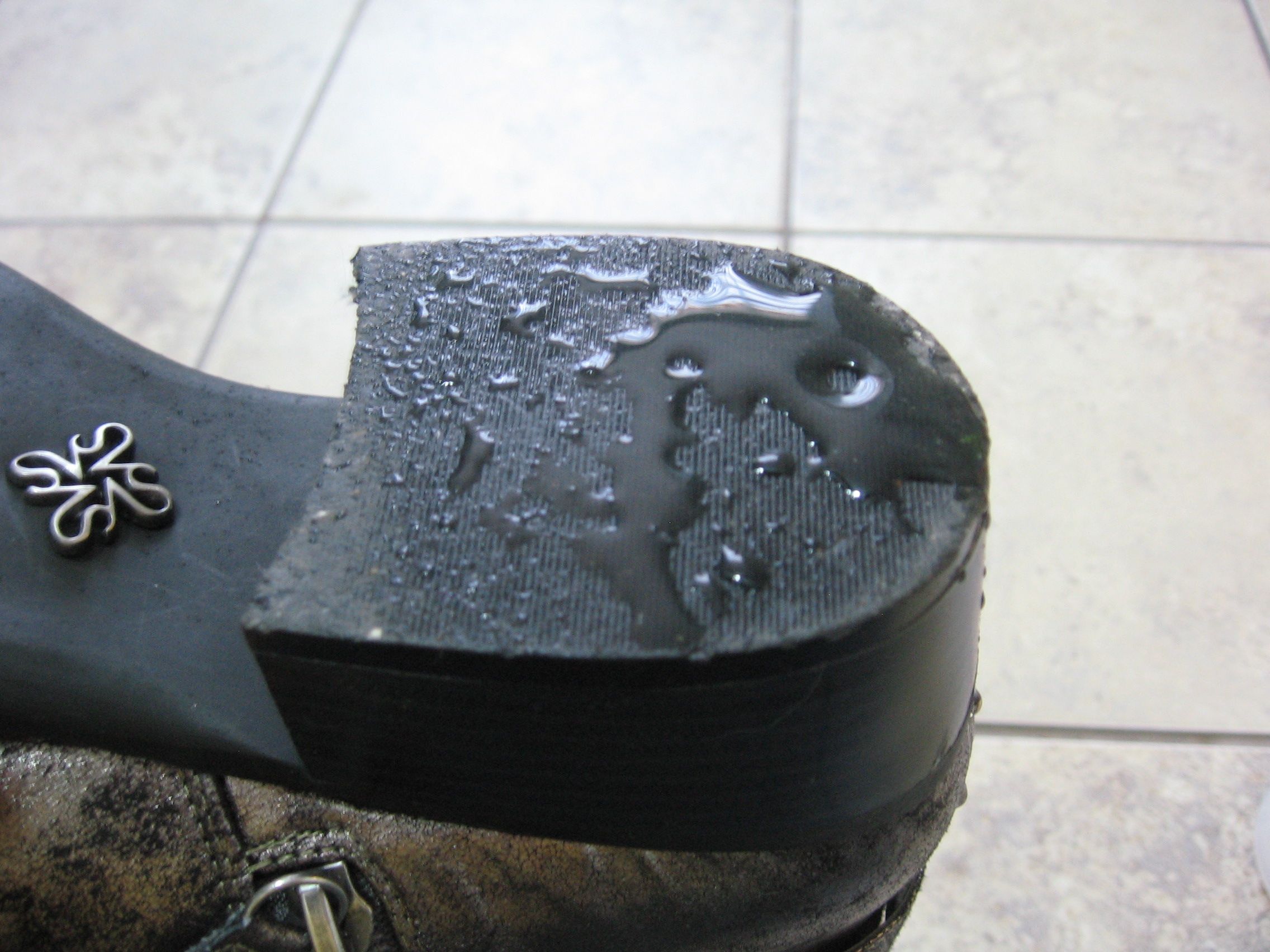 Adding Traction to Boots 5 Steps (with Pictures) Instructables