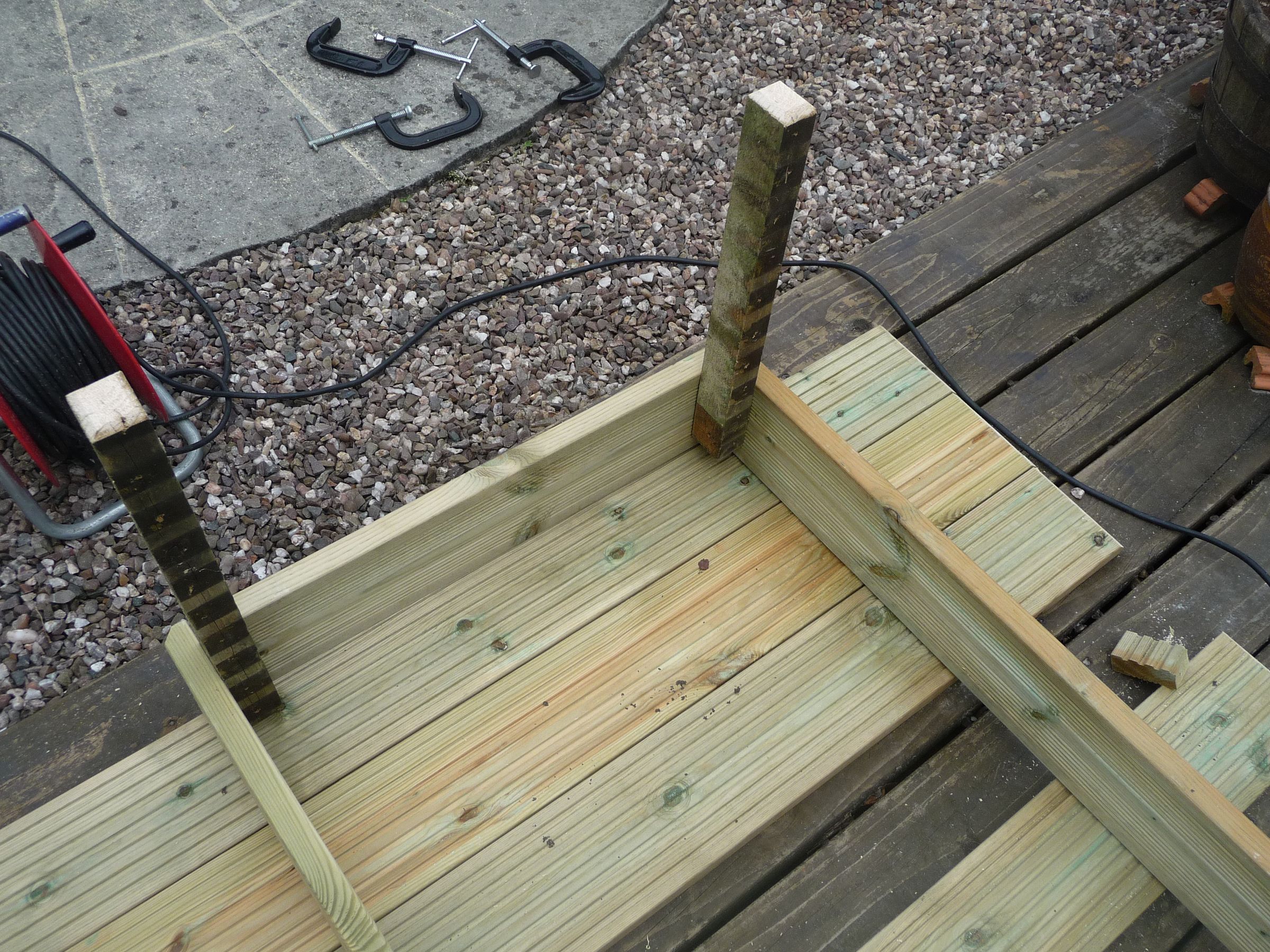 Make a Garden Planter From Decking : 7 Steps (with Pictures ...