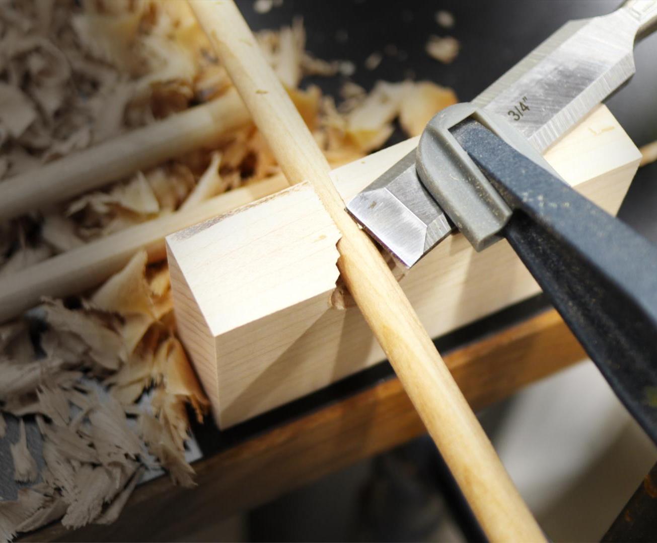 Making Your Own Wooden Dowels! Easy Dowel Making Jig! 6 Steps (with