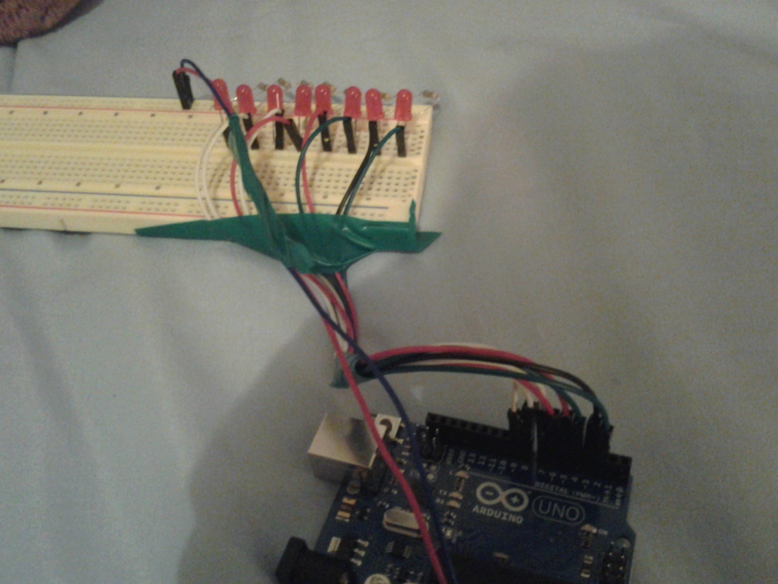 8 Leds : 4 Steps - Instructables
