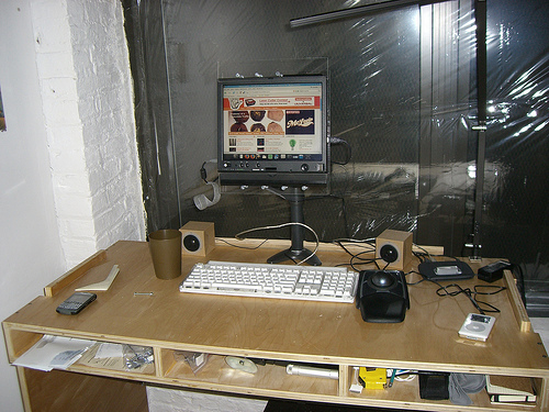 Plexiglas VESA Mount for Tablet PC