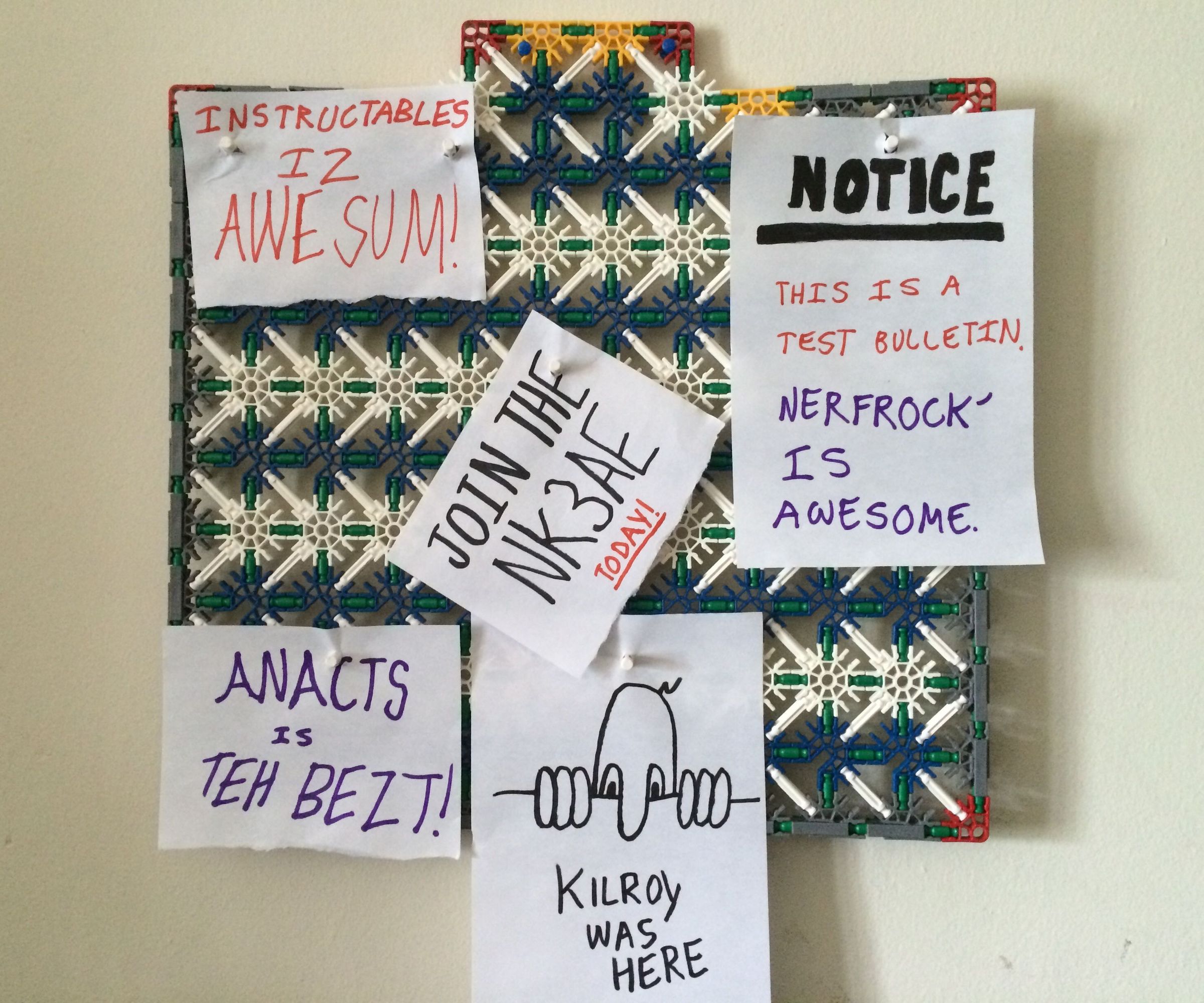 K'nex Hanging Bulletin Board