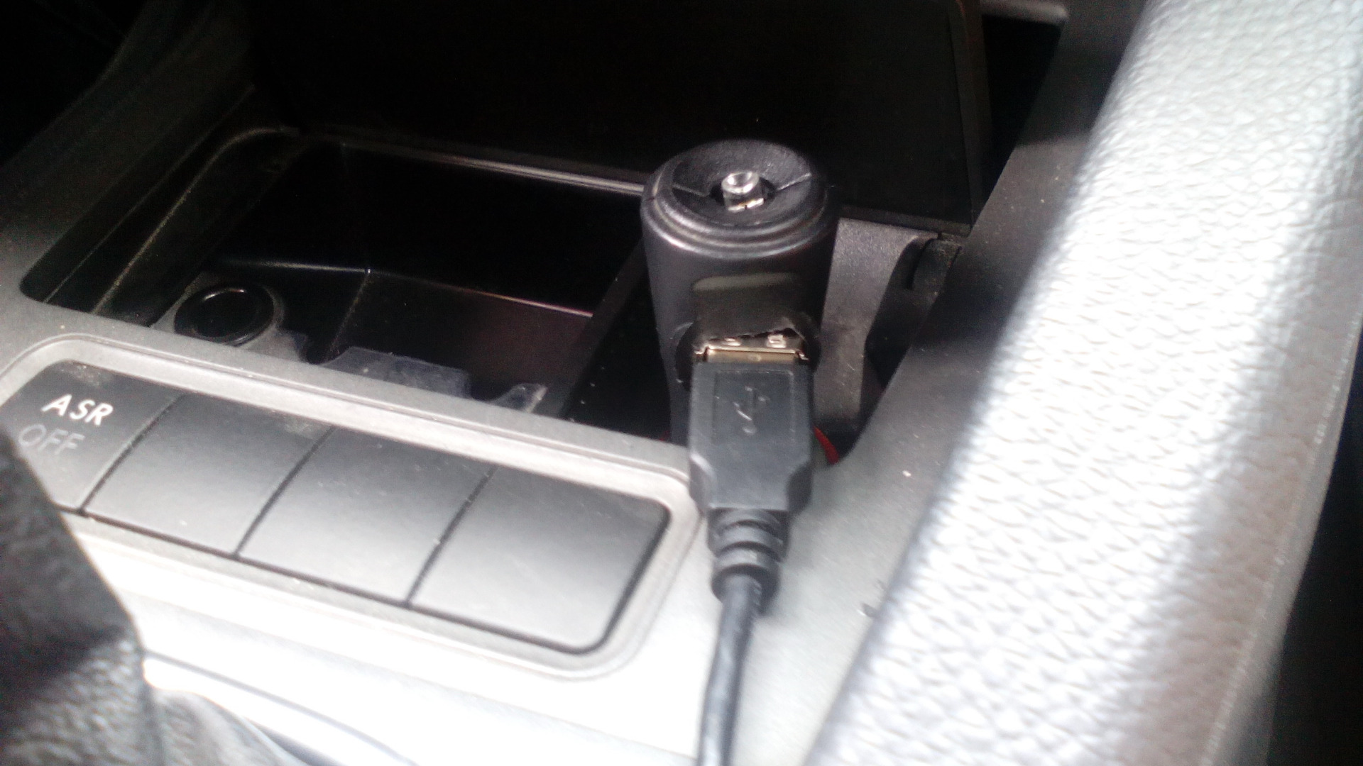 DIY USB Car Lighter 3 Steps Instructables